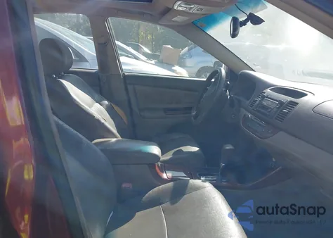 2004 Toyota Camry Xle V6 from USA, damaged, VIN 4T1BF32K84U071318